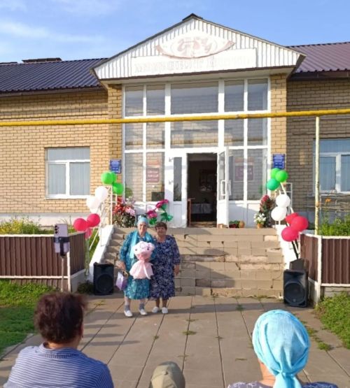 Җирлек йолдызлары концерт куйганнар