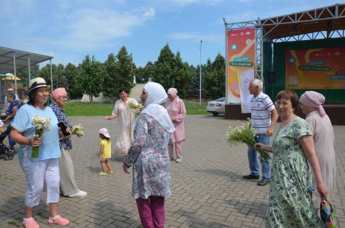 Районның иң күркәм гаиләләре хөрмәтләнде