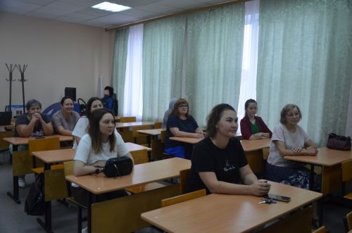 Сарманнан Эльвира Андриянова иң оста машина йөртүче хатын-кыз булып танылды