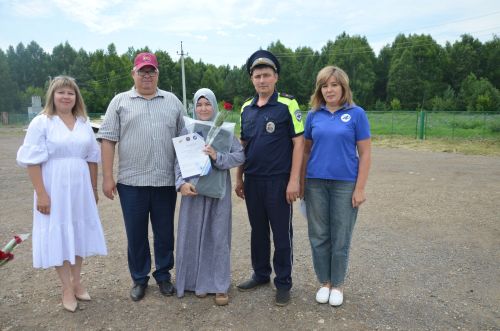 Сарманнан Эльвира Андриянова иң оста машина йөртүче хатын-кыз булып танылды