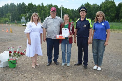 Сарманнан Эльвира Андриянова иң оста машина йөртүче хатын-кыз булып танылды