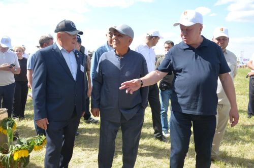 Районга Татарстан Рәисе Рөстәм Миңнеханов килде