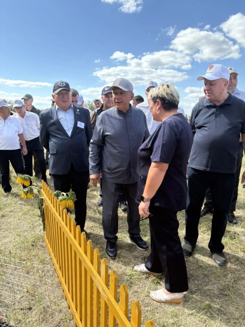 «Сарман районында бер генә дәүләт программасының да үтәлми калганы юк», – диде Татарстан Рәисе Рөстәм Миңнеханов