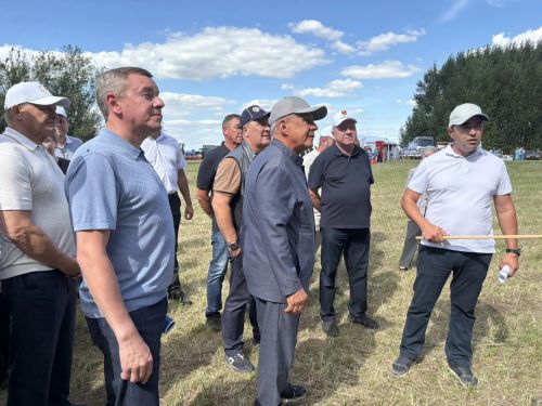 «Сарман районында бер генә дәүләт программасының да үтәлми калганы юк», – диде Татарстан Рәисе Рөстәм Миңнеханов