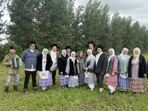 «Фирүзә» фольклор ансамбле республика конкурсында уңышка иреште