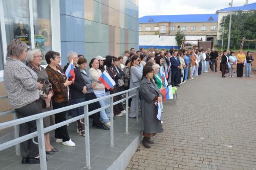 Сарманлылар Россия флагы көнен билгеләп үтәләр