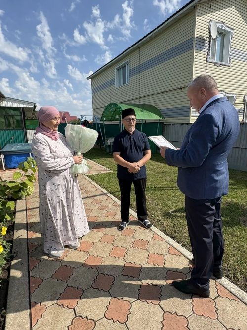 Сабир абый белән Сәрия апа алтын юбилейларын билгеләп үтәләр