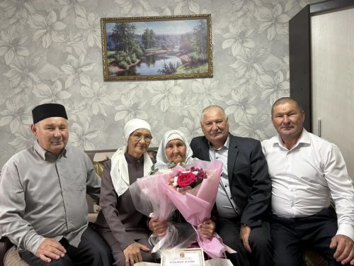 Ләйлә апа юбилей котлаулары кабул итте