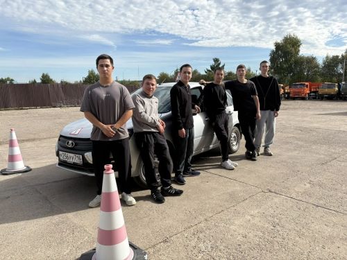 “Автосессия” бәйгесе көллият егетләрен ярыштырды