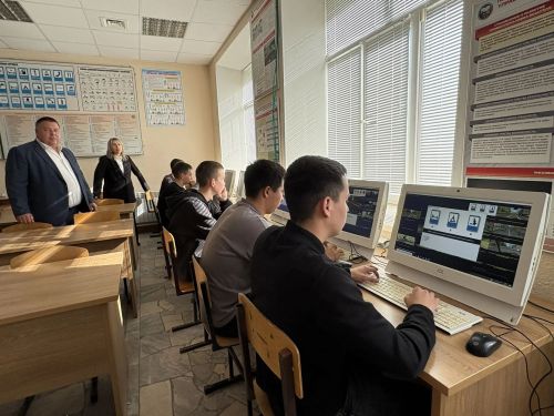 “Автосессия” бәйгесе көллият егетләрен ярыштырды
