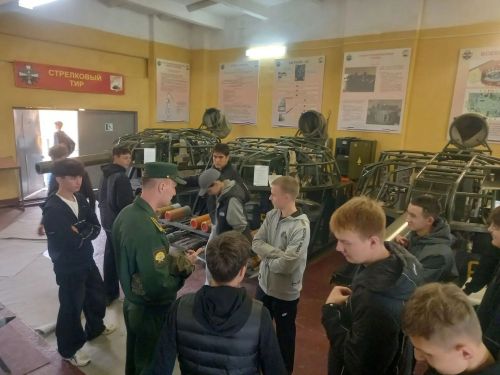 Сарман егетләре Казан танк училищесында булып кайтты