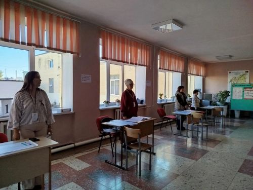 Районның сайлау участоклары үз эшләрен башладылар