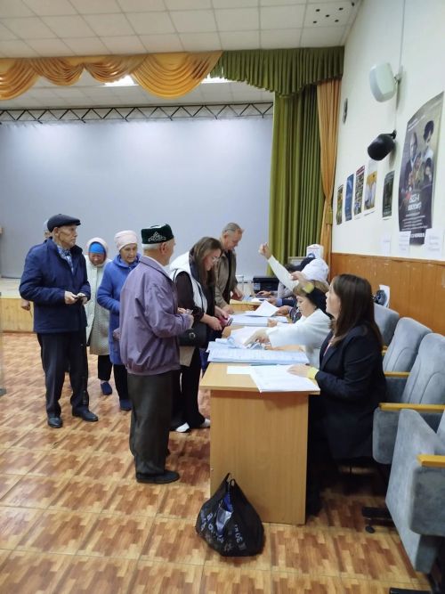 Районның сайлау участоклары үз эшләрен башладылар
