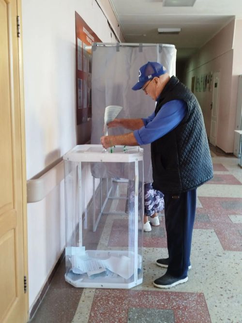 Районның сайлау участоклары үз эшләрен башладылар
