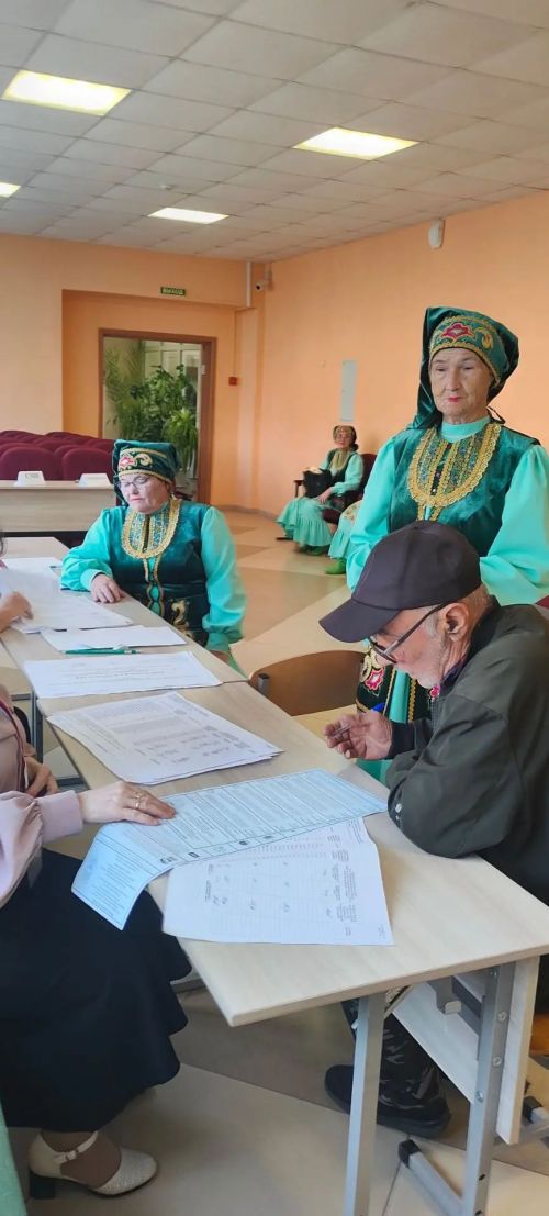 «Зөбәрҗәт» сайлауларны җыр һәм уен белән үткәрде