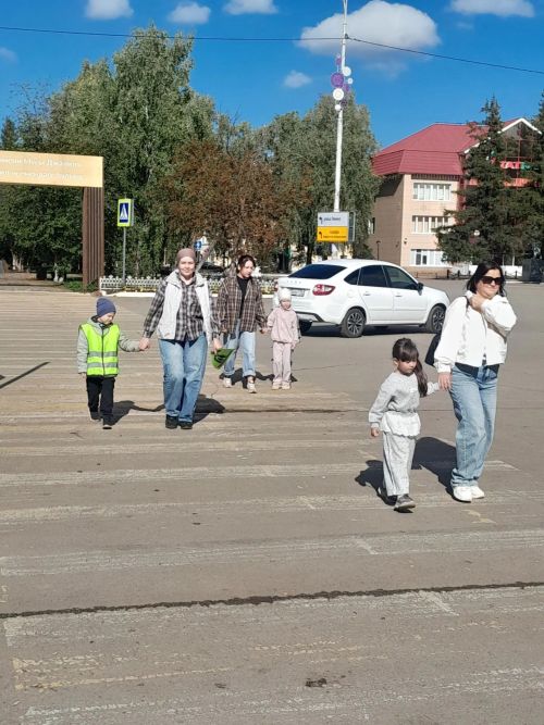 Дорожные надписи напомнят жителям Джалиля о безопасности детей