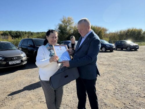 Районда автомобиль йөртүче өлкәннәр ярыштылар