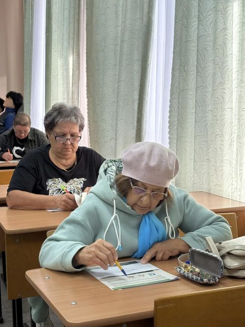 Районда автомобиль йөртүче өлкәннәр ярыштылар