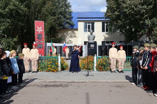 В Сармановском районе прошел митинг памяти Зинната Хасанова