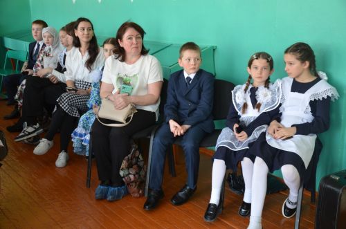 Ләке мәктәбе зур кунаклар кабул итте