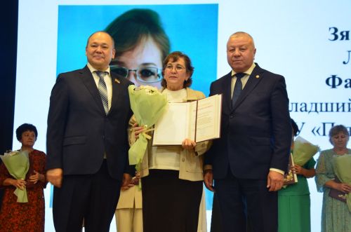 Мәгариф хезмәткәрләренең август киңәшмәсе