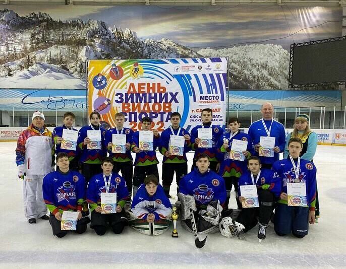 Джалильская хоккейная команда "Торнадо" заняла второе место на Всероссийском турнире