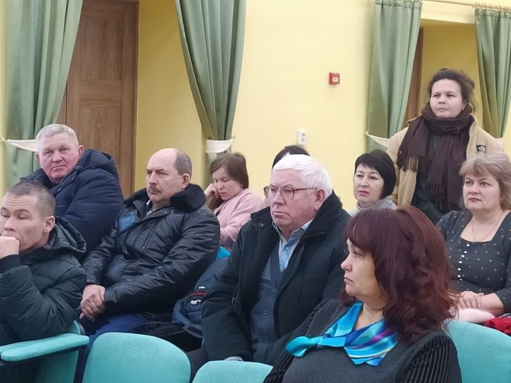 Азалак авыл җирлеге халкын төрле мәсьәләләр борчый
