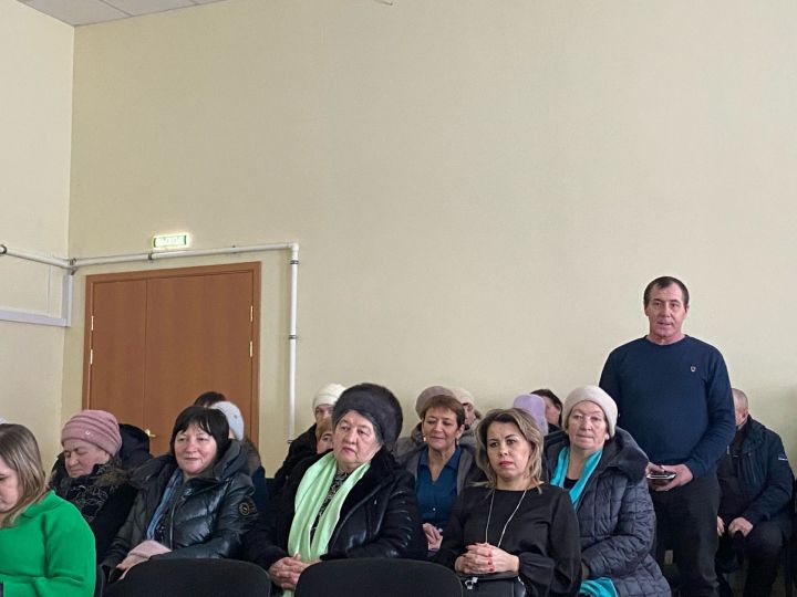 Иске Кәшердә Комсомол урамына асфальт сорадылар