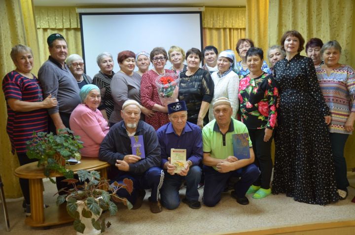“Шәфкать”тә шагыйрә Сәкинә Хәйруллина белән очрашу узды
