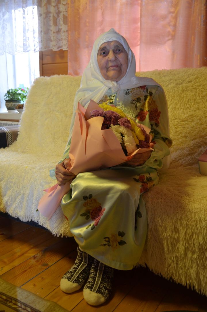 Әминә апа авыр елларга бирешмәгән