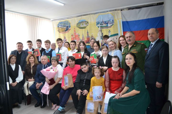 Районның җиде яшь гражданына паспорт тапшырылды