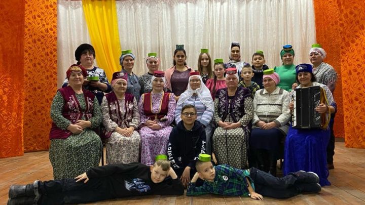 Организация «Ак калфак» посетила Кузяковский дом культуры