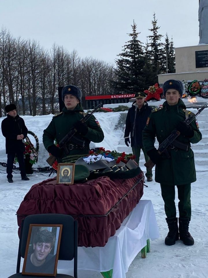 Михаил Шафеевны бүген соңгы юлга озаттылар