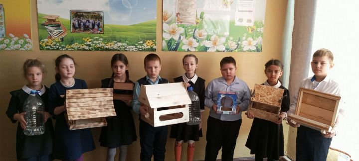 «Иң матур җимлек» бәйгесенең чираттагы катнашучылары - Сарман урта мәктәбенең 2 Б сыйныфы укучылары