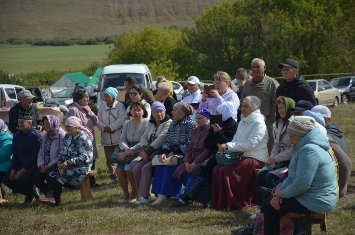 Яхшы Каранда авылдашлар очраштылар