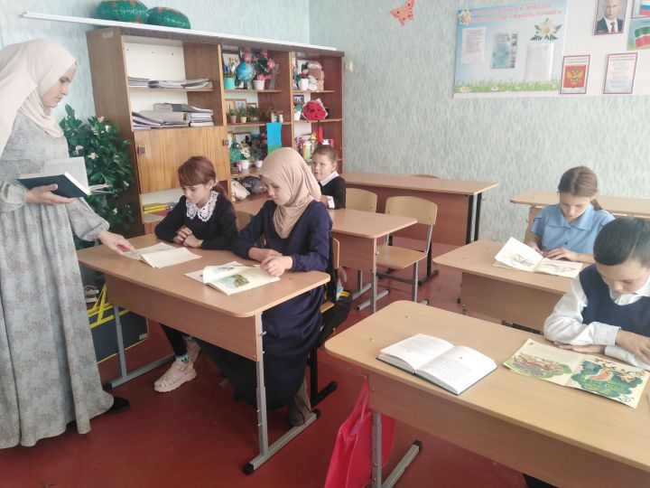 Татар балаларының яраткан әкиятчесе-Абдулла Алишның 15 нче сентябрь — 115 еллыгы!