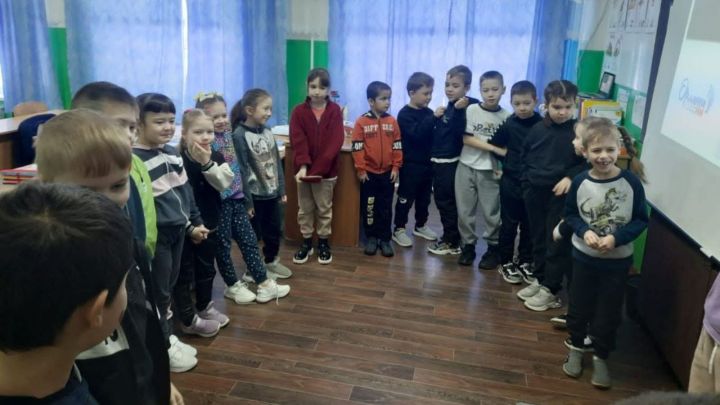 Орлята Сармановской СОШ учатся быть волонтерами