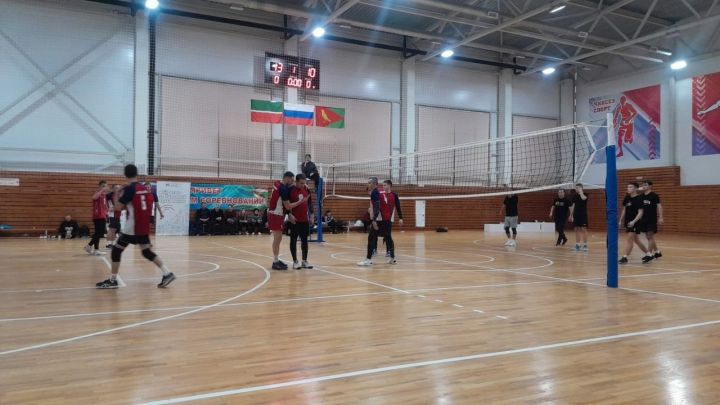 Волейбол уены җиңүчеләре билгеле