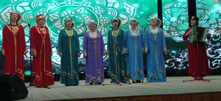 Сарманлылар Төп Законыбыз көнен билгеләп үтәләр