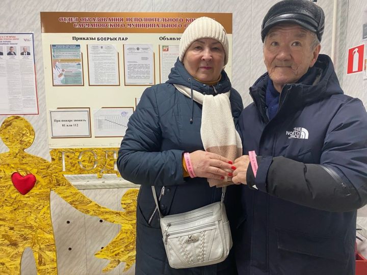 «Безнең тавыш стабиль тормышка өлеш кертсен», — диләр Кәлимуллиннар