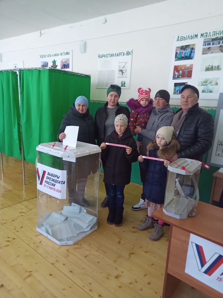 Чукмарлыда сайлауларга өч буын вәкилләре бергә килде