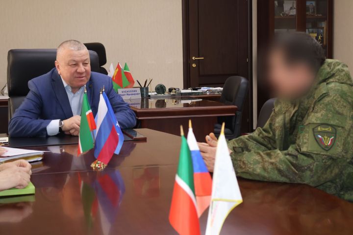 Глава района встретился с участником СВО