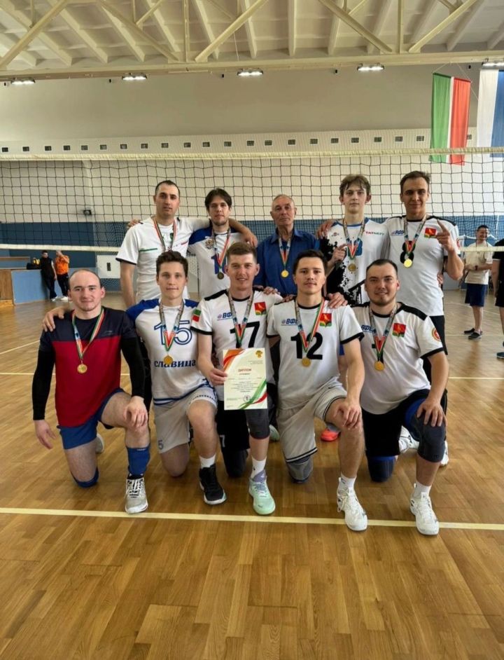 Волейболисты района завоевали путевку в финал Первенства РТ