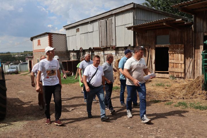 Сарман районына эш визиты белән азык-төлек министры урынбасары Гайнуллов Рөстәм Рафаил улы килде