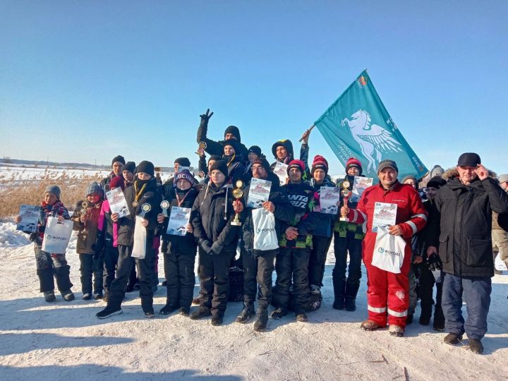 Юные гонщики района покорили подиум на Открытом Чемпионате по зимнему картингу!