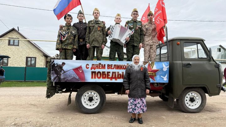 102 яшьлек Нәфисә апа 80 нче Җиңү язын каршы алды