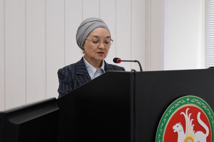 Яңа чакырылыш депутатлары район башлыгын сайладылар