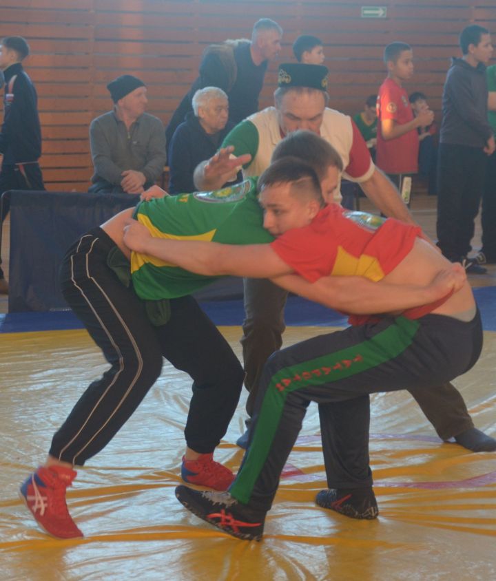 Сарманда иң көчле көрәшчеләр бил алышачаклар