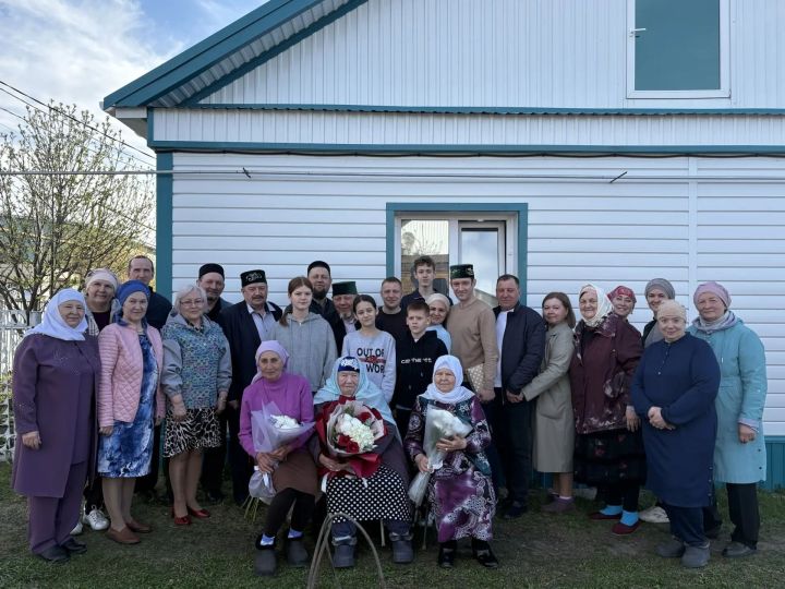 Саба районыннан Әлфинур апа күптән Сарман кызына әверелгән