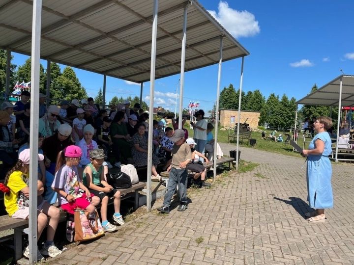 Сарман үзәк китапханәсе коррупциягә каршы көрәшкә багышланган чара үткәрде